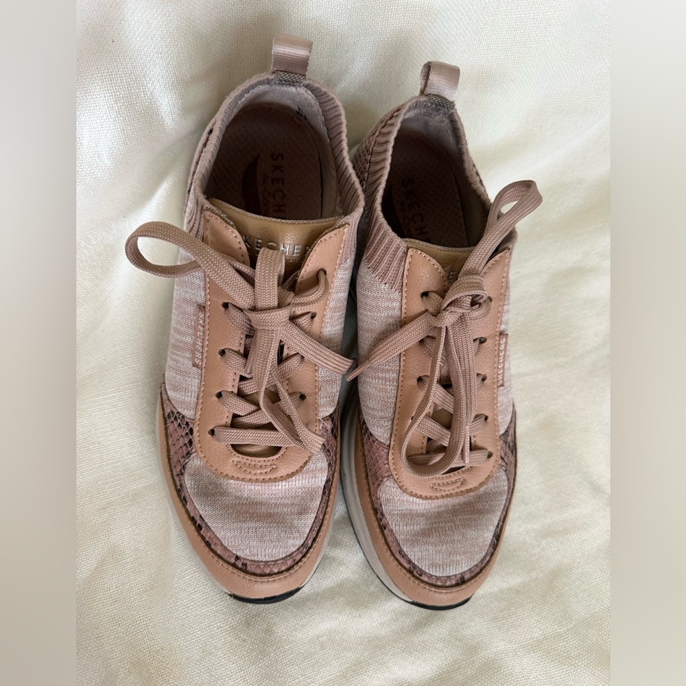 Skechers  Snake Skin ArchFit Stretch Rose Pink Shoes Women Size 7.5 - Picture 2 of 10